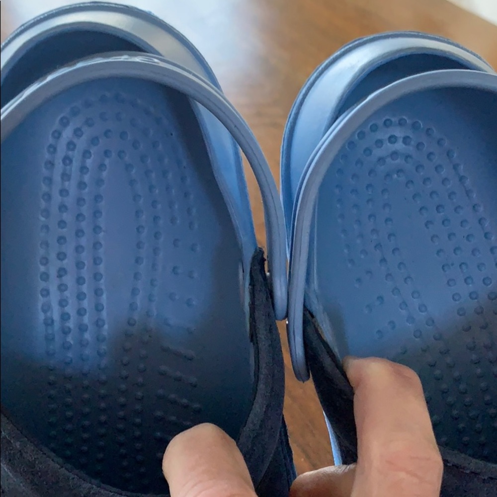 CROCS - Picture 5 of 11